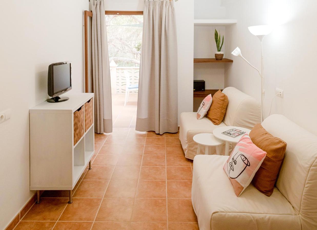 אס קאלו Apartamentos El Pino - Formentera Break מראה חיצוני תמונה